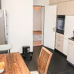 Enge Station - Private Room Jura